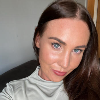 Babysitter in Salford: Lauren