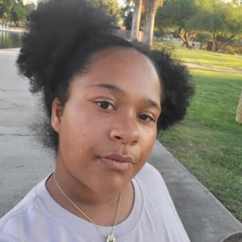 Babysitter in Tucson: Sariyyah