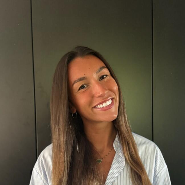 Babysitter in Anglet: Luna