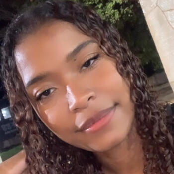 Babá em Lins: Priscila