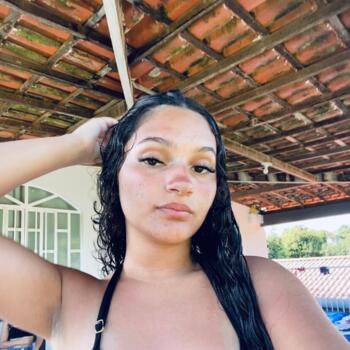 Babysitter in Coronel Fabriciano: Roberta