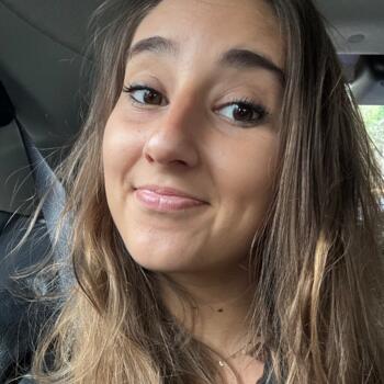 Babysitter in Saint-Thual: Kali