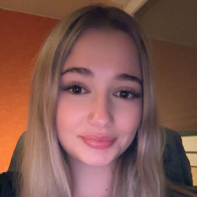 Babysitter in Consdorf: Emily