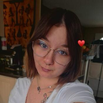 Babysitter in Villemandeur: Jade