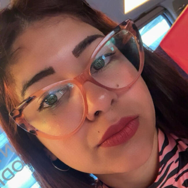 Canguro en Sueca: Maite Loana