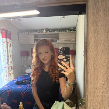 Babysitter in Ashford (Surrey): Phoebe