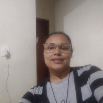 Babá em São Gonçalo (São Gonçalo): Naya