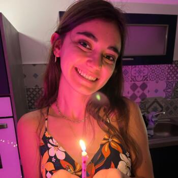 Babysitter in Salles: Tabata