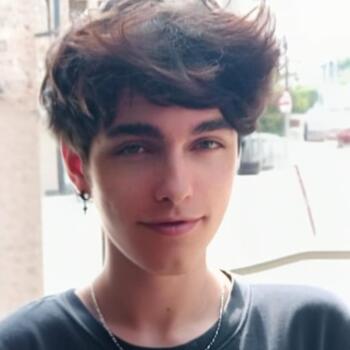 Canguro en Hospitalet de Llobregat: Àlex