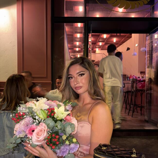 Babysitter in Le Cannet: Mariam