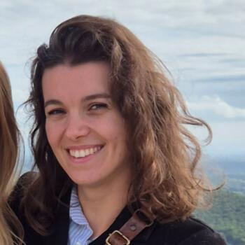 Babysitter in Marseille: Emma