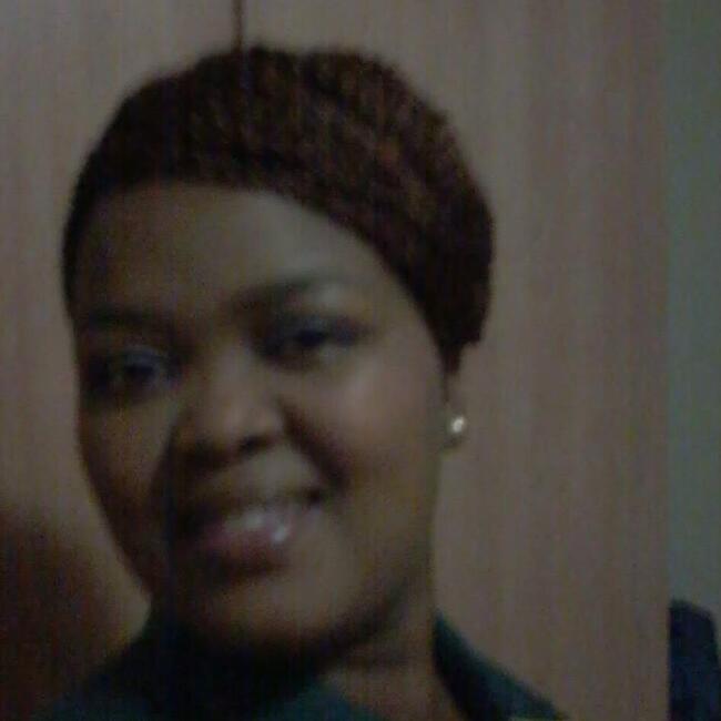 Babysitter in Akasia: Thandeka