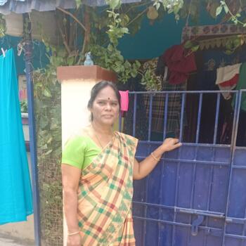 Babysitting job in Chennai: babysitting job Poovarasi