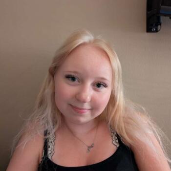 Babysitter in Gemla: Elvira