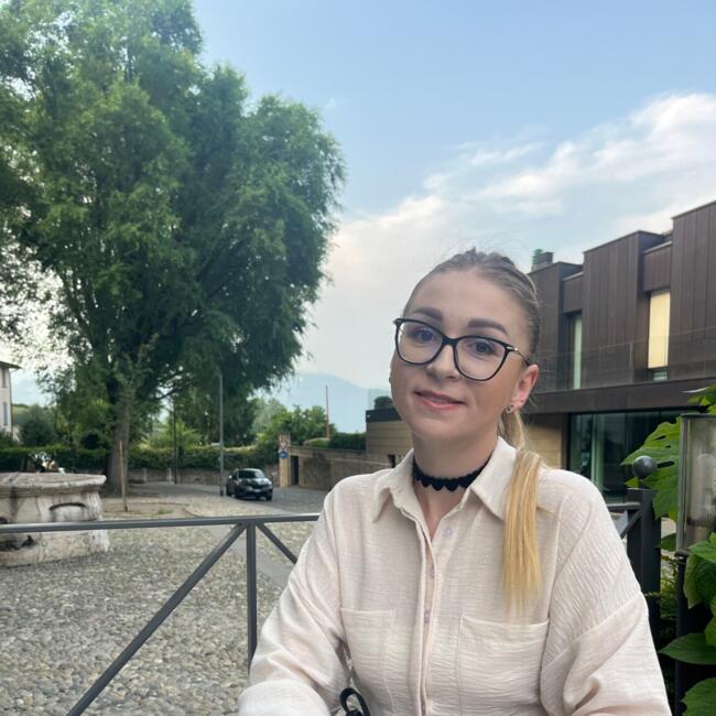 Babysitter in Stockport: Justyna