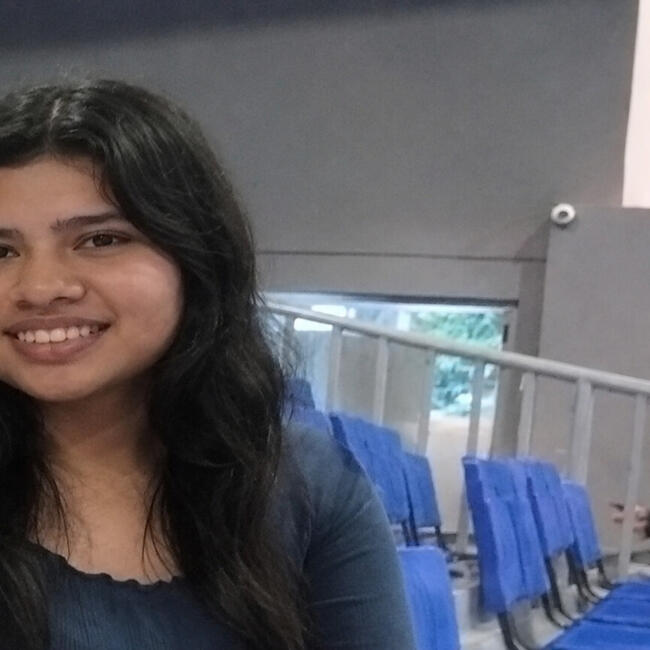 Babysitter in San Salvador: Vanessa