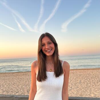 Babysitter em Oeiras: Nádia