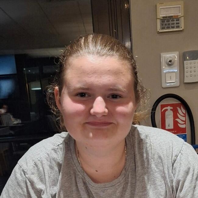 Babysitter in Breuil-le-Vert: Kelia