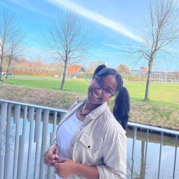 Babysitter στην περιοχή Ρεν: Kawtar