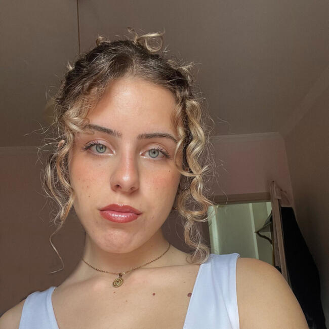 Babysitter in Agios Pavlos: Κωνσταντίνα