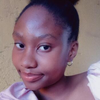 Babysitter in Centurion: Tokelo