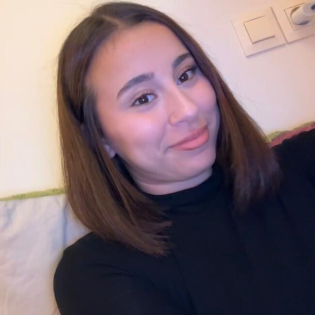 Babysitter in Villeurbanne: Farah