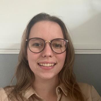 Babysitter Périgny (Île-de-France): Alyssia