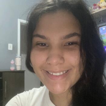 Babysitter São Vicente: Sthefany