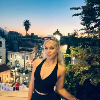 Babysitter στην περιοχή Πειραιάς: Ιωαννα