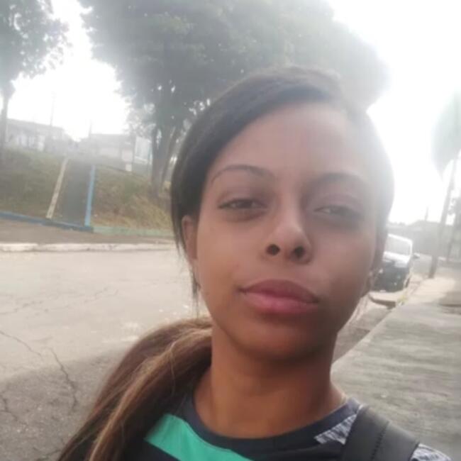 Babá em Varginha: Yasmin