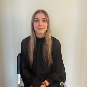 Babysitter in Villelaure: Lena