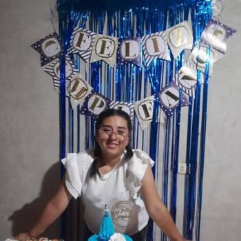 Babysitter in La Esperanza (Departamento de La Libertad): STEFANIE