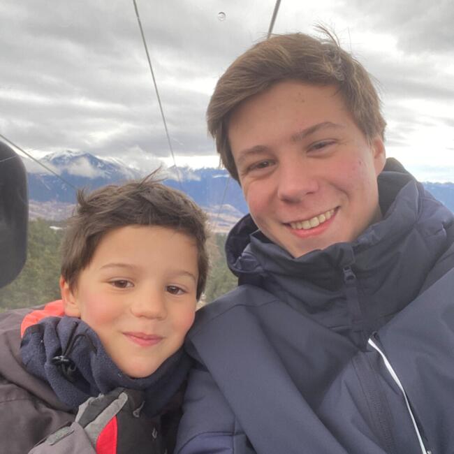 Babysitter in Cognac: Adrien