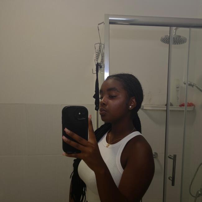 Ama em Moita: Nayara