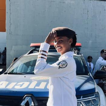 Babysitter Goiânia: Jeovana