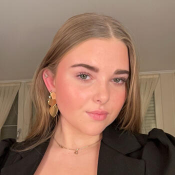 Oppas in Volendam: Denise