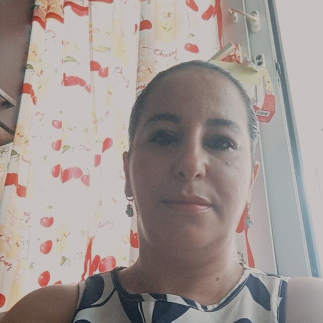 Babysitter in Nîmes: Nacera