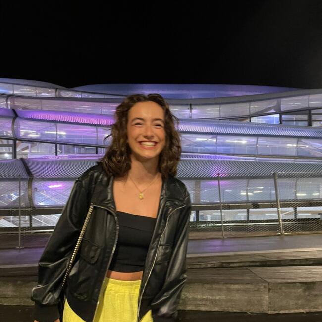 Babysitter in Rennes: Chloé