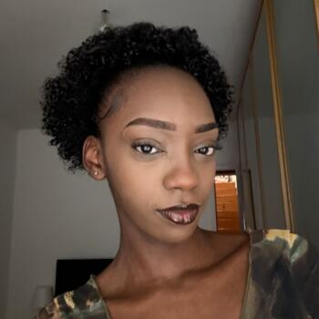 Babysitter em Oeiras: Maria