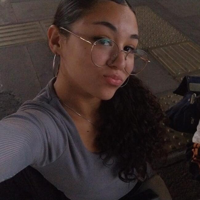 Babá em Porto Alegre: Nayana