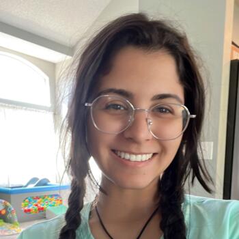 Babysitter in Castle Rock (Colorado): Maria