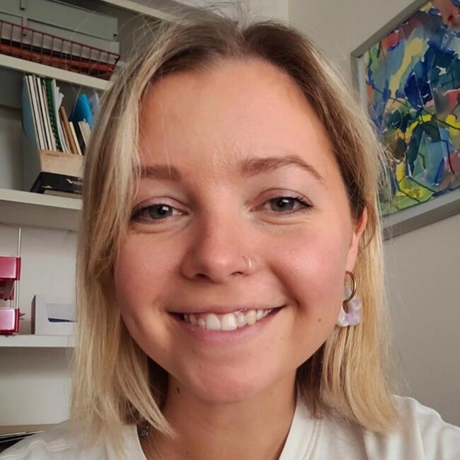 Babysitter in London: Alice