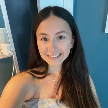 Baby-sitter Montanay: Nora