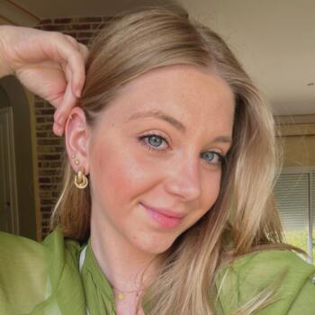 Babysitter in Fréjeville: Capucine