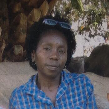 Babysitter Entroncamento: Delcidia Antonio