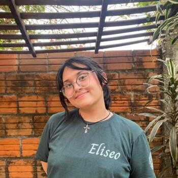 Niñera en San Lorenzo: Harue