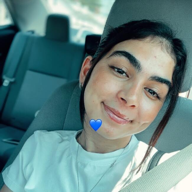 Babysitter in Woburn: Rachida