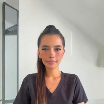 Babysitter in Los Cerrillos: Vannia