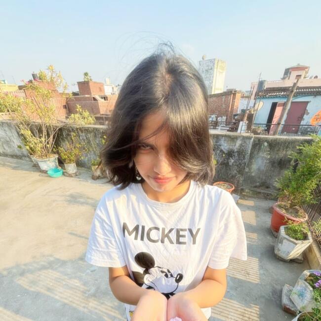 Babysitter in Prayagraj: Aakriti