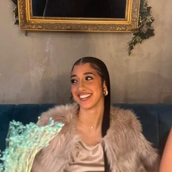 Babysitter in Strassen: Yasmine